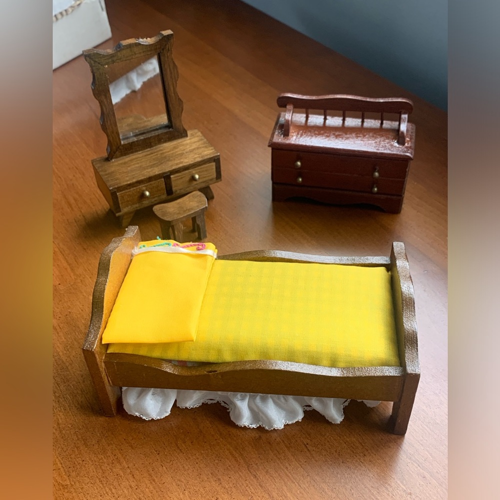 Vintage Dollhouse Bedroom 3 pieces, Bed, Vanity, Blanket Chest.